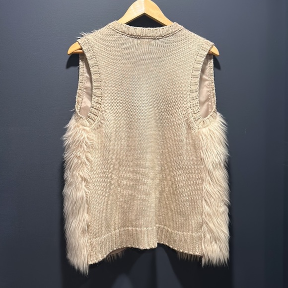 Faux Fur Knit Vest - Picture 2 of 4